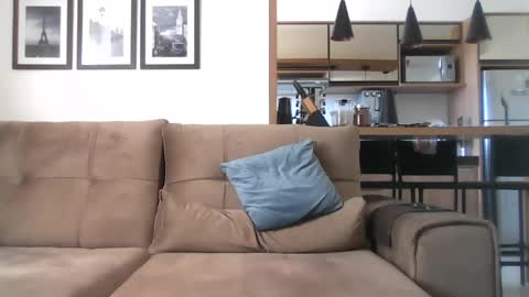 latino_rodri online show from 07.02.26