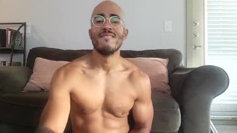 Snapshot of latinomixedbbc chatting on 09.22.25 latinomixedbbc online show from 09.22.25