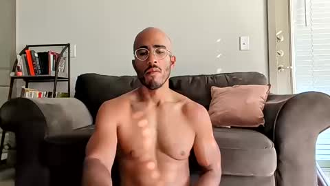 Snapshot of latinomixedbbc chatting on 10.13.25 latinomixedbbc online show from 10.13.25