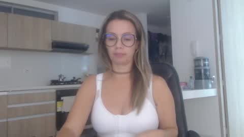 latinpaprika online show from 12.02.25