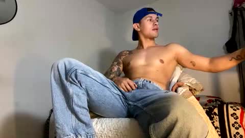 latinweekend online show from 02.15.26