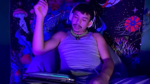 Snapshot of latinxpup chatting on 01.03.25 Pup online show from 01.03.25