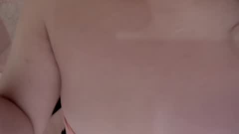 Snapshot of lau_123x chatting on 02.11.25 Laura online show from 02.11.25