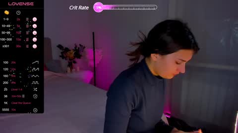 Snapshot of laura__leee chatting on 12.17.24 Laura online show from 12.17.24