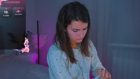 Snapshot of laura__leee chatting on 12.23.24 Laura online show from 12.23.24