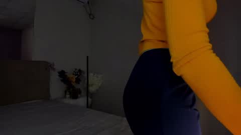 Snapshot of laura__leee chatting on 01.07.25 Laura online show from 01.07.25