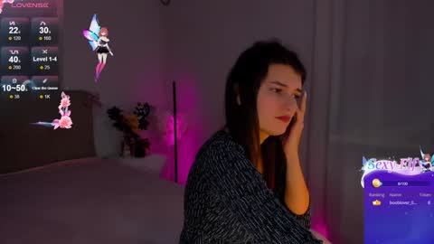 Snapshot of laura__leee chatting on 01.07.25 Laura online show from 01.07.25