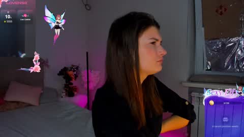 Snapshot of laura__leee chatting on 01.09.25 Laura online show from 01.09.25