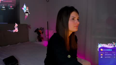 Snapshot of laura__leee chatting on 01.09.25 Laura online show from 01.09.25