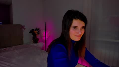 Snapshot of laura__leee chatting on 01.16.25 Laura online show from 01.16.25