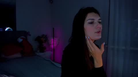 Snapshot of laura__leee chatting on 01.17.25 Laura online show from 01.17.25