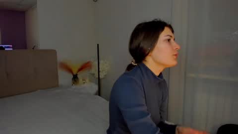 Snapshot of laura__leee chatting on 01.29.25 Laura online show from 01.29.25