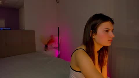 Snapshot of laura__leee chatting on 02.17.25 Laura online show from 02.17.25