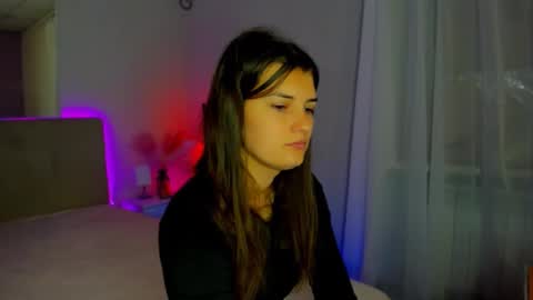 Snapshot of laura__leee chatting on 09.27.25 Laura online show from 09.27.25