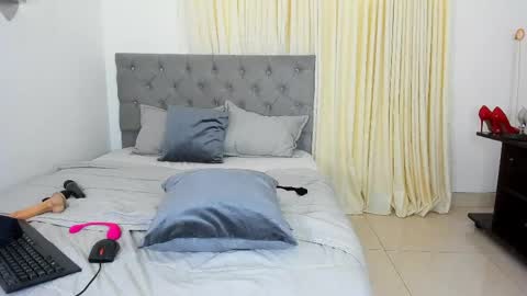   online show from 04.07.26