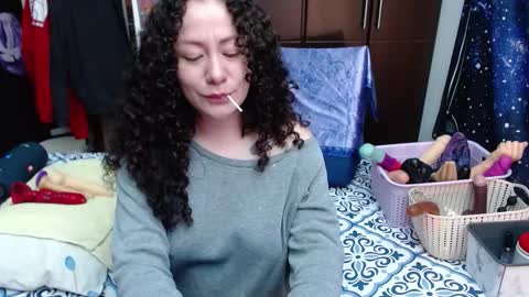  Wen  online show from 10.06.25