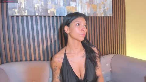 Laura online show from 10.19.25