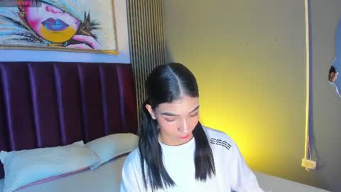 Laura online show from 07.11.26