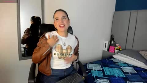 laura hotties online show from 02.07.26