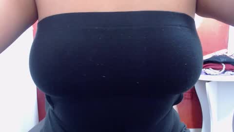  Laura  online show from 10.17.25