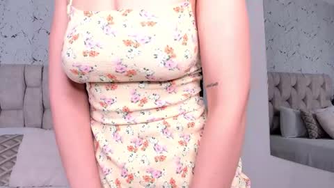 LauraIvy online show from 10.28.25