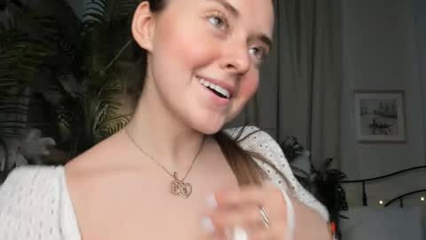 Snapshot of laura_mutti chatting on 05.07.26 Samantha online show from 05.07.26