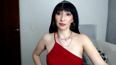 Snapshot of laura_pervert_ chatting on 05.01.26 Laura online show from 05.01.26