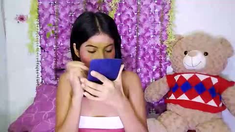 laura_rey_26 online show from 04.16.26