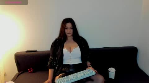 Laura online show from 03.27.26