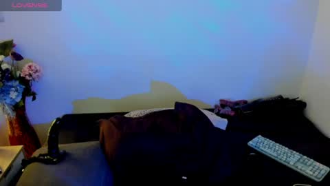 Laura online show from 06.26.26