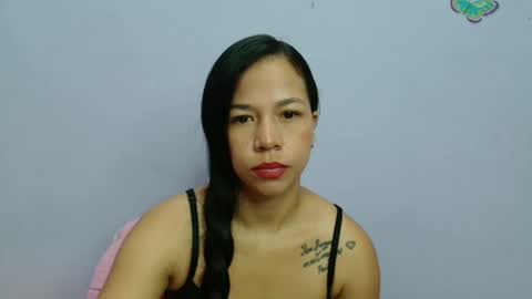 lauracb          online show from 02.01.25
