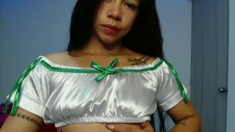 lauracb          online show from 11.28.25