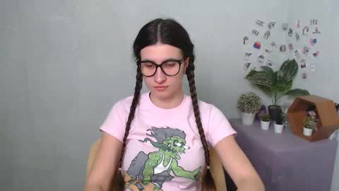 Laura online show from 01.10.26