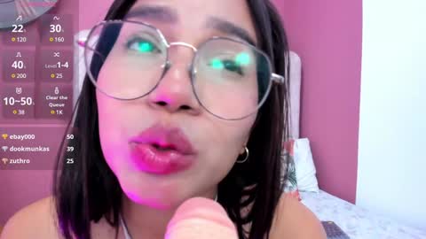 Snapshot of lauraglowing_ chatting on 12.16.24 Laura Glowing online show from 12.16.24