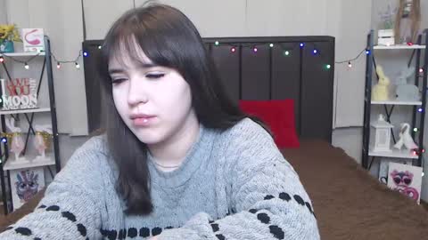 LauraHlot online show from 01.29.25