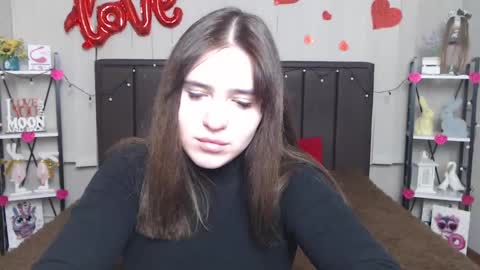 LauraHlot online show from 02.16.25