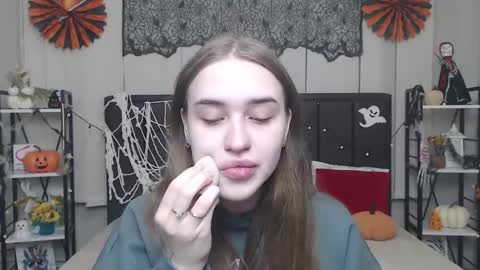 LauraHlot online show from 11.02.25