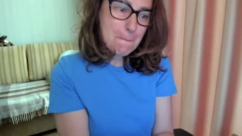 Lauraoven1 online show from 05.20.26