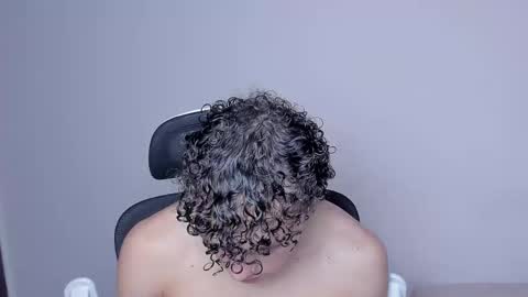 Laureent online show from 11.19.25