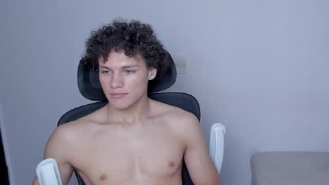 Laureent online show from 11.22.25