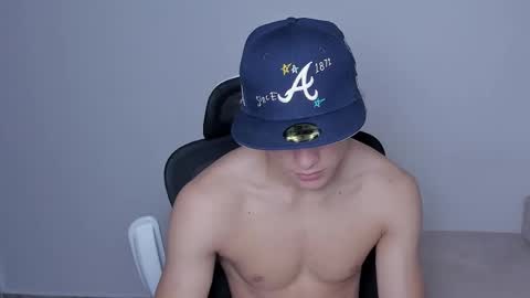 Laureent online show from 11.29.25