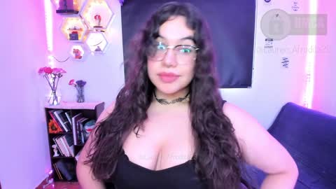  Im Lauren  independent model   online show from 01.25.25