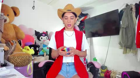 Snapshot of laurencesophiets chatting on 11.13.25 SF online show from 11.13.25