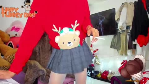 Snapshot of laurencesophiets chatting on 11.23.25 SF online show from 11.23.25