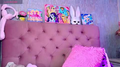 Laurene online show from 01.10.26