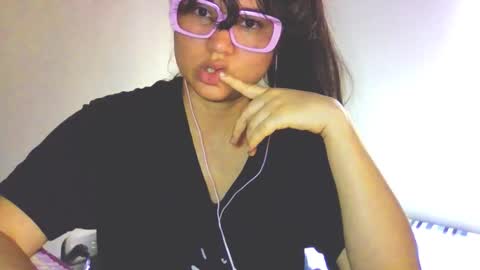 onlyfan laureng7 - 7 laureng2 online show from 03.10.26