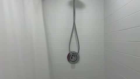 Snapshot of laurenivy chatting on 04.04.26 laurenivy online show from 04.04.26