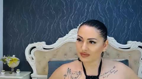 Snapshot of laurenjenssen chatting on 01.29.25 Laura online show from 01.29.25