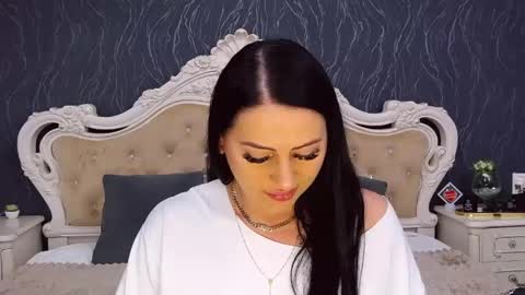 Snapshot of laurenjenssen chatting on 04.20.26 Laura online show from 04.20.26