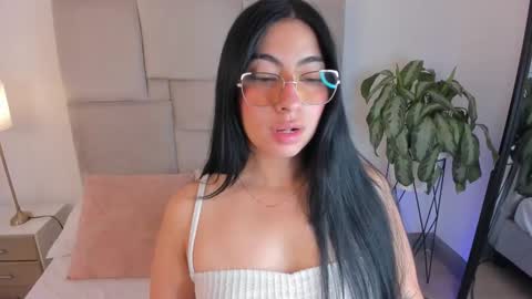 laurenn_smitth online show from 09.22.25